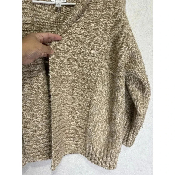ANN TAYLOR LOFT Sweater Cardigan Tan Chunky Knit Merino Wool Wide Sleeve MEDIUM - Picture 5 of 7